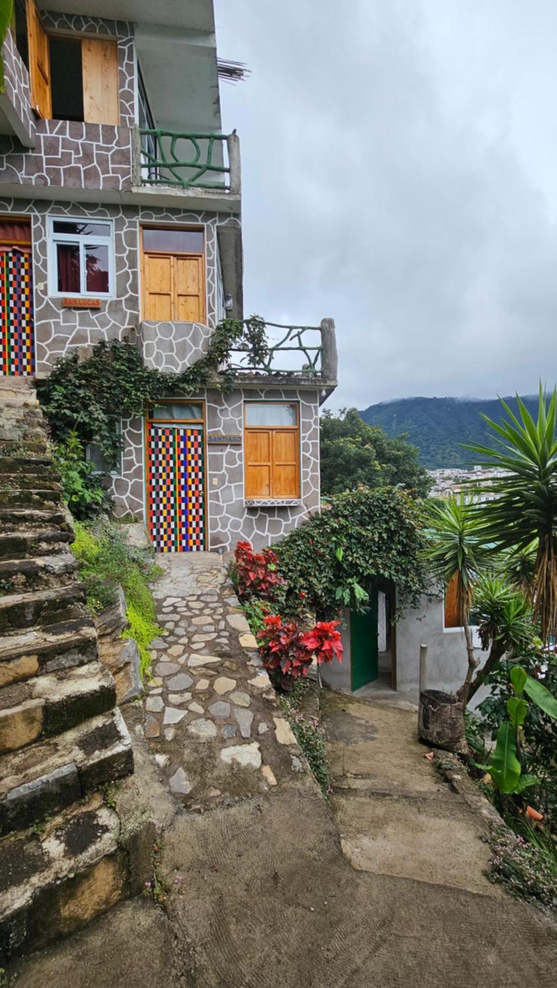 Eco Hotel Uxlabil Atitlan Сан-Хуан-Ла-Лагуна Екстер'єр фото