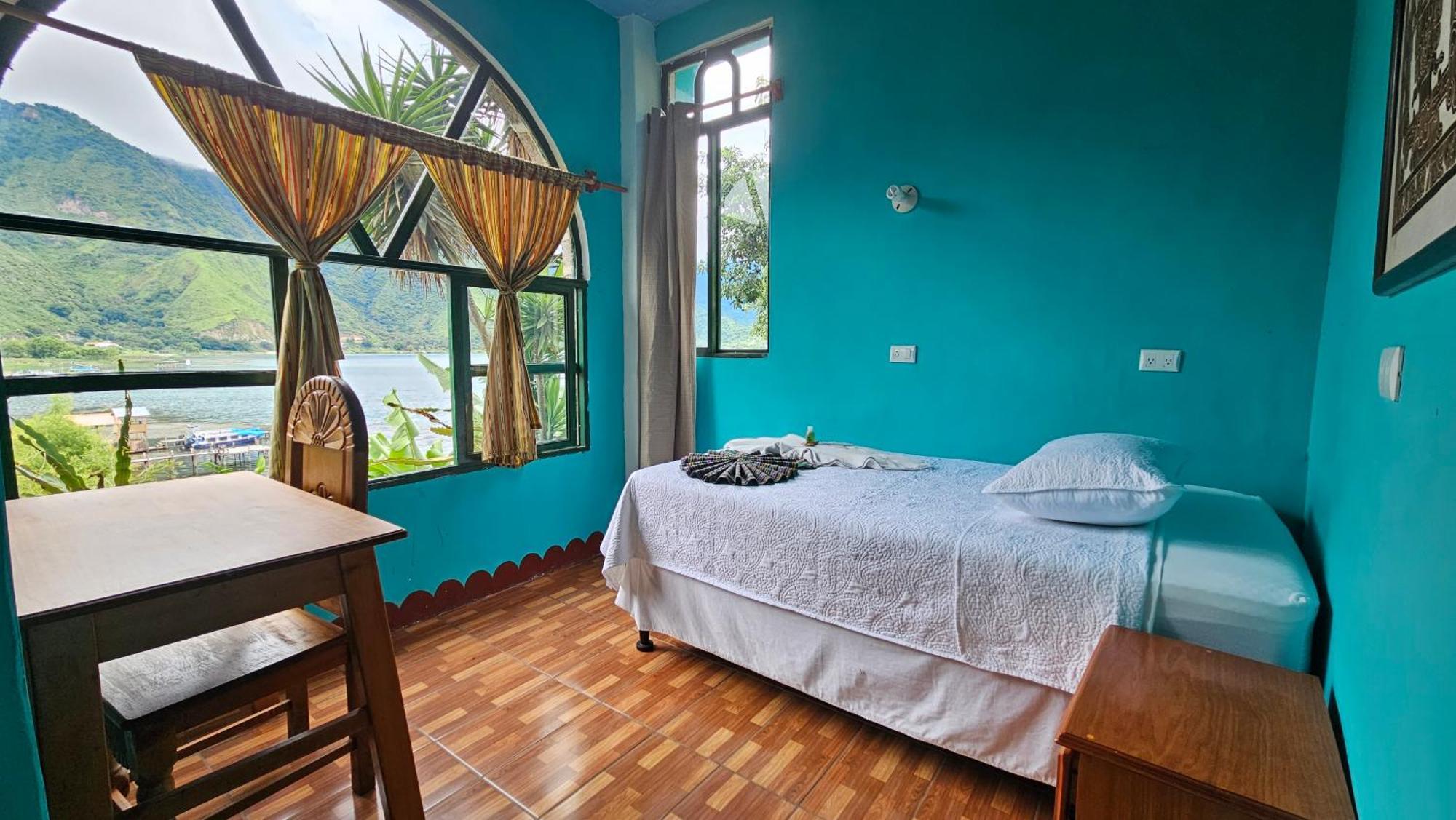 Eco Hotel Uxlabil Atitlan Сан-Хуан-Ла-Лагуна Екстер'єр фото