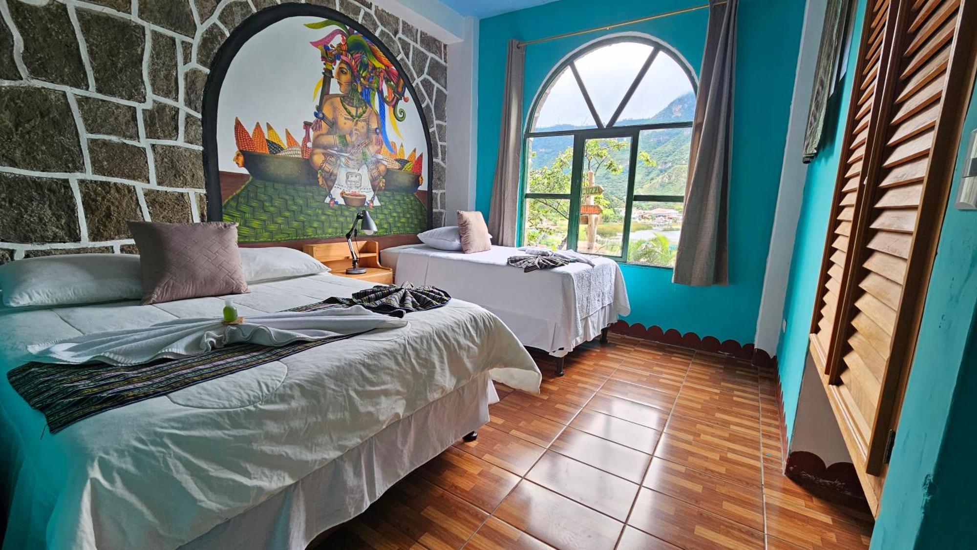 Eco Hotel Uxlabil Atitlan Сан-Хуан-Ла-Лагуна Екстер'єр фото