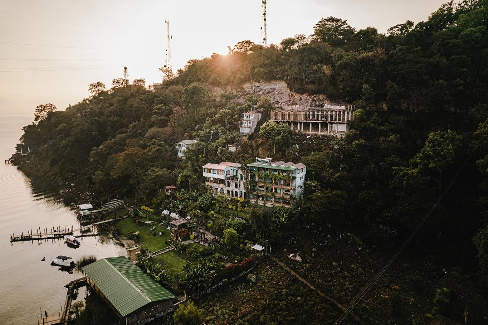 Eco Hotel Uxlabil Atitlan Сан-Хуан-Ла-Лагуна Екстер'єр фото