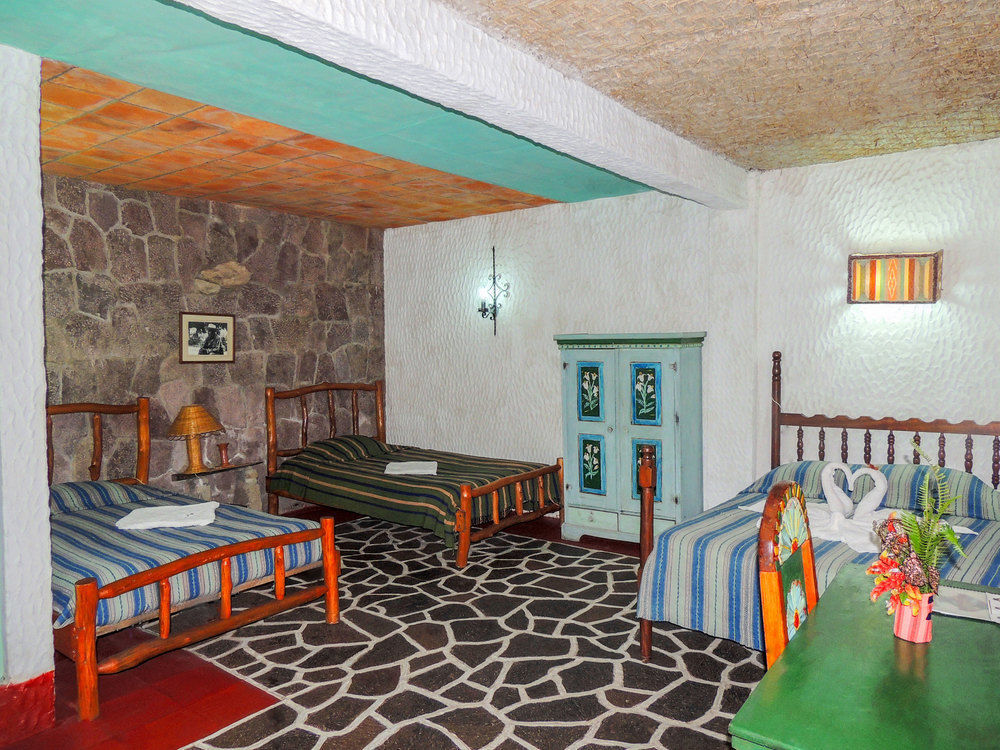 Eco Hotel Uxlabil Atitlan Сан-Хуан-Ла-Лагуна Екстер'єр фото